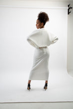 Load image into Gallery viewer, Pure Blanche Duster set.